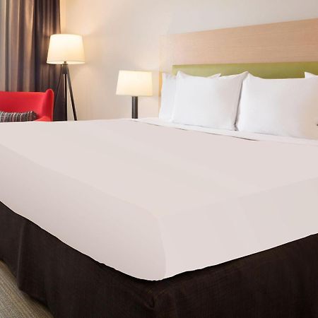 Country Inn & Suites By Radisson, Elkhart North, In מראה חיצוני תמונה
