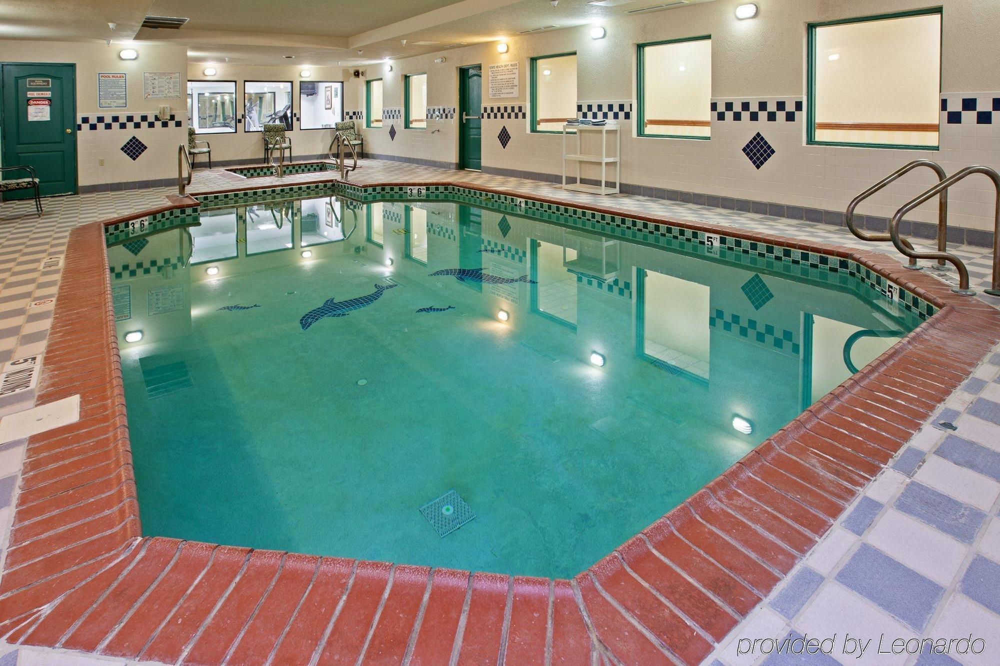 Country Inn & Suites By Radisson, Elkhart North, In מראה חיצוני תמונה